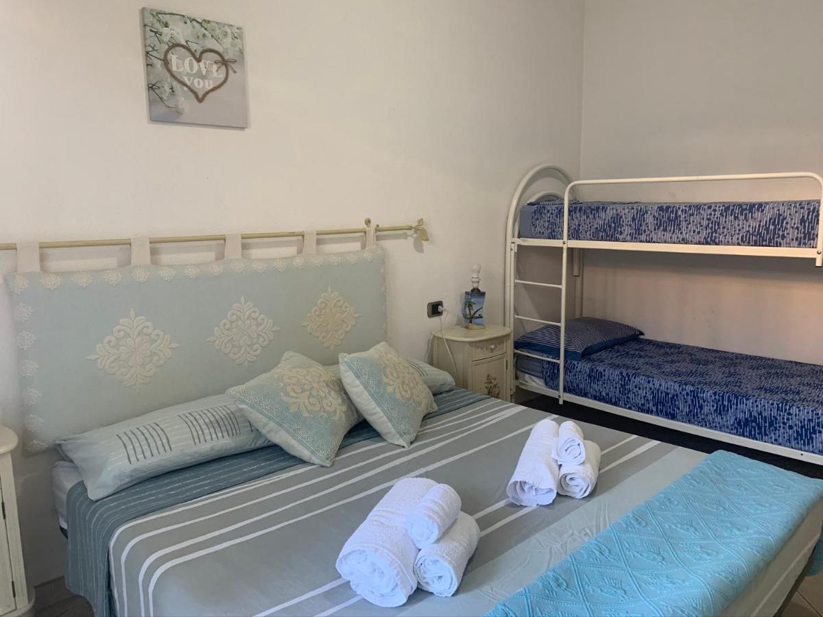 La Casa Azzurra Apartment La Maddalena  Ngoại thất bức ảnh